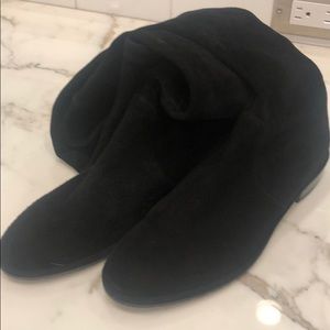 Stuart Weitzman Lowland boot in stretch suede